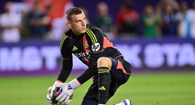 趣体育官网-不甘为库瓦替补，渴望更多出场，卢宁续约陷入僵局